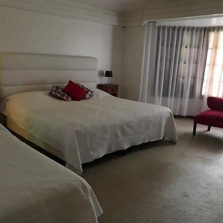 La Casona Del Rio Hotell Neuquén Exteriör bild