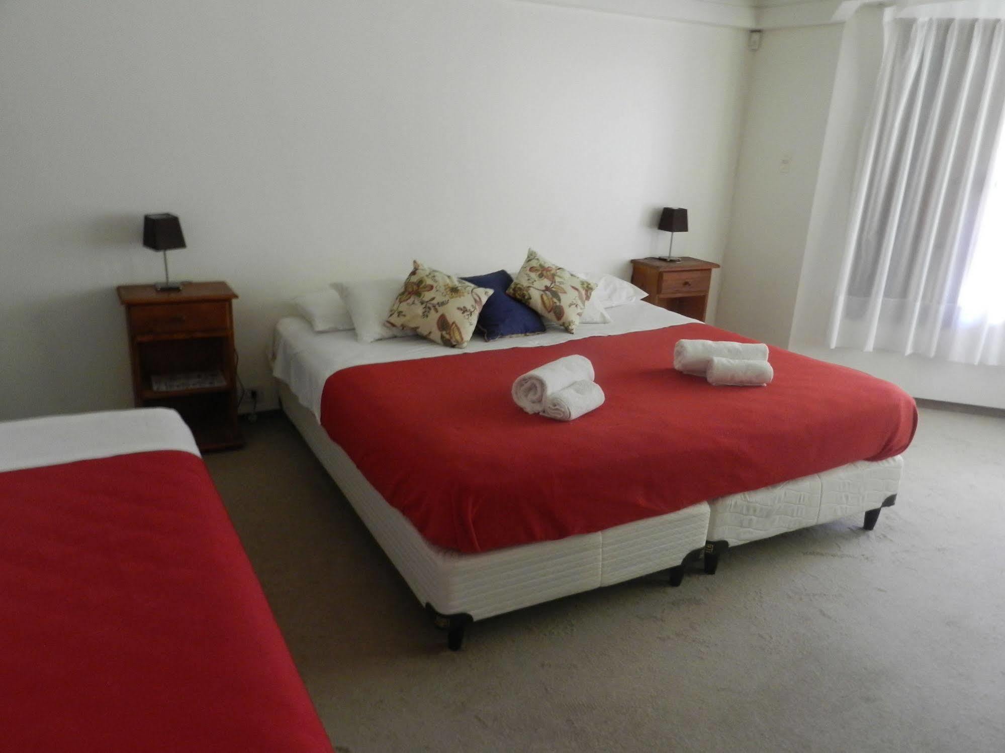 La Casona Del Rio Hotell Neuquén Exteriör bild